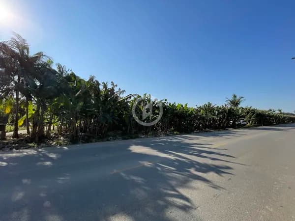 Terreno de frente para Estrada Bananal do Sul