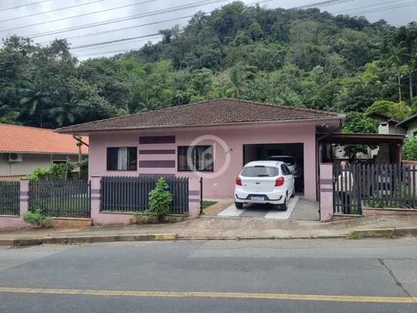 Casa em Jaraguá do Sul - Ilha da Figueira