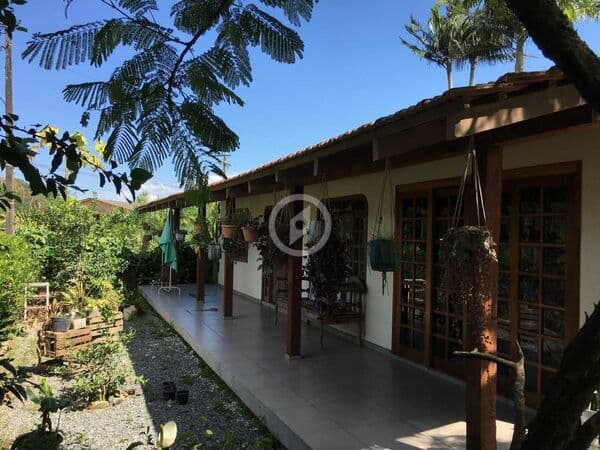 Casa em Guaramirim - Guamiranga