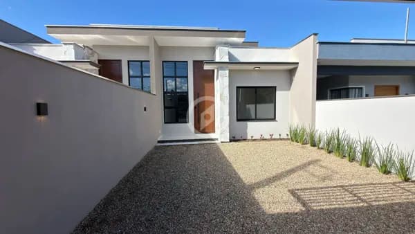 Casa alto padrão de 3 quartos sendo uma suíte!