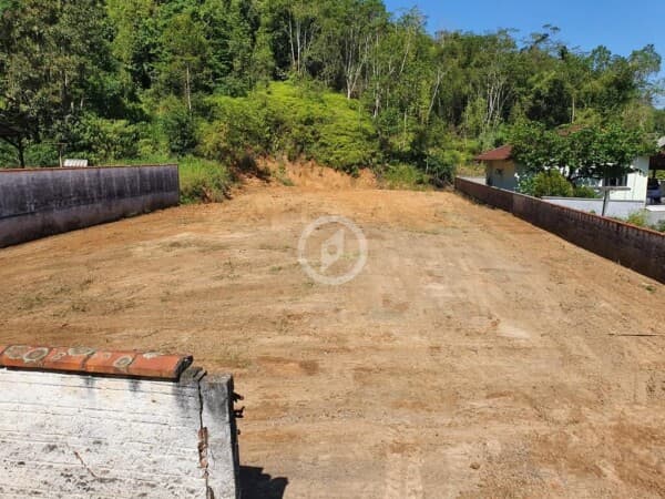 Terreno no centro de Guaramirim