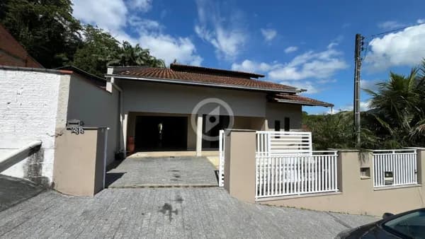 Casa em Jaraguá do Sul - Ilha da Figueira