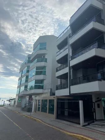 Apartamento em Itapema - Meia Praia
