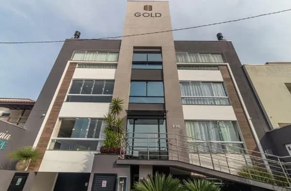 Apartamento na Praia dos Amores.