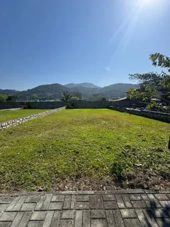 TERRENO EM CONDOMÍNIO FECHADO.