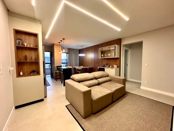 DESFRUTE DA VIDA NA PRAIA: APARTAMENTO PRONTO MORAR E MOBILIADO