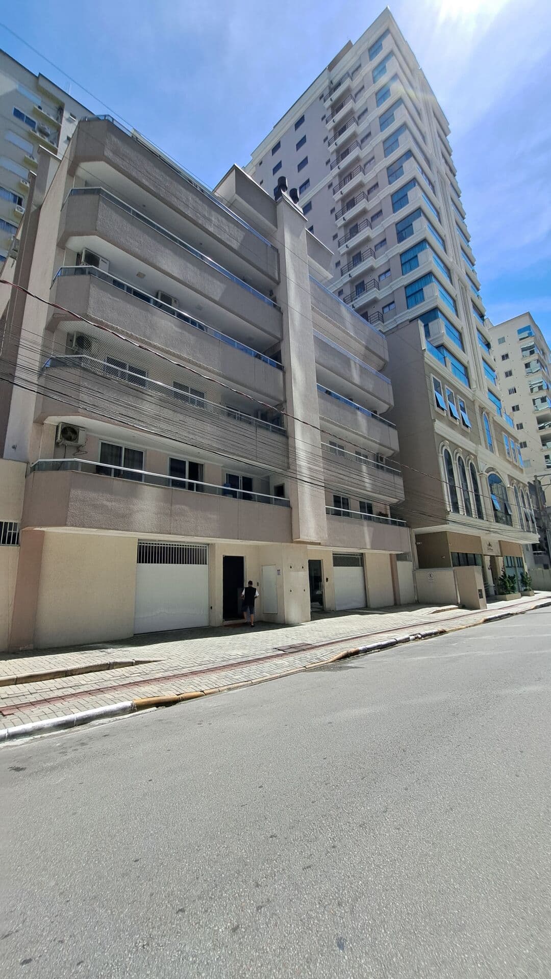 Apartamento em Meia Praia, Itapema/SC
