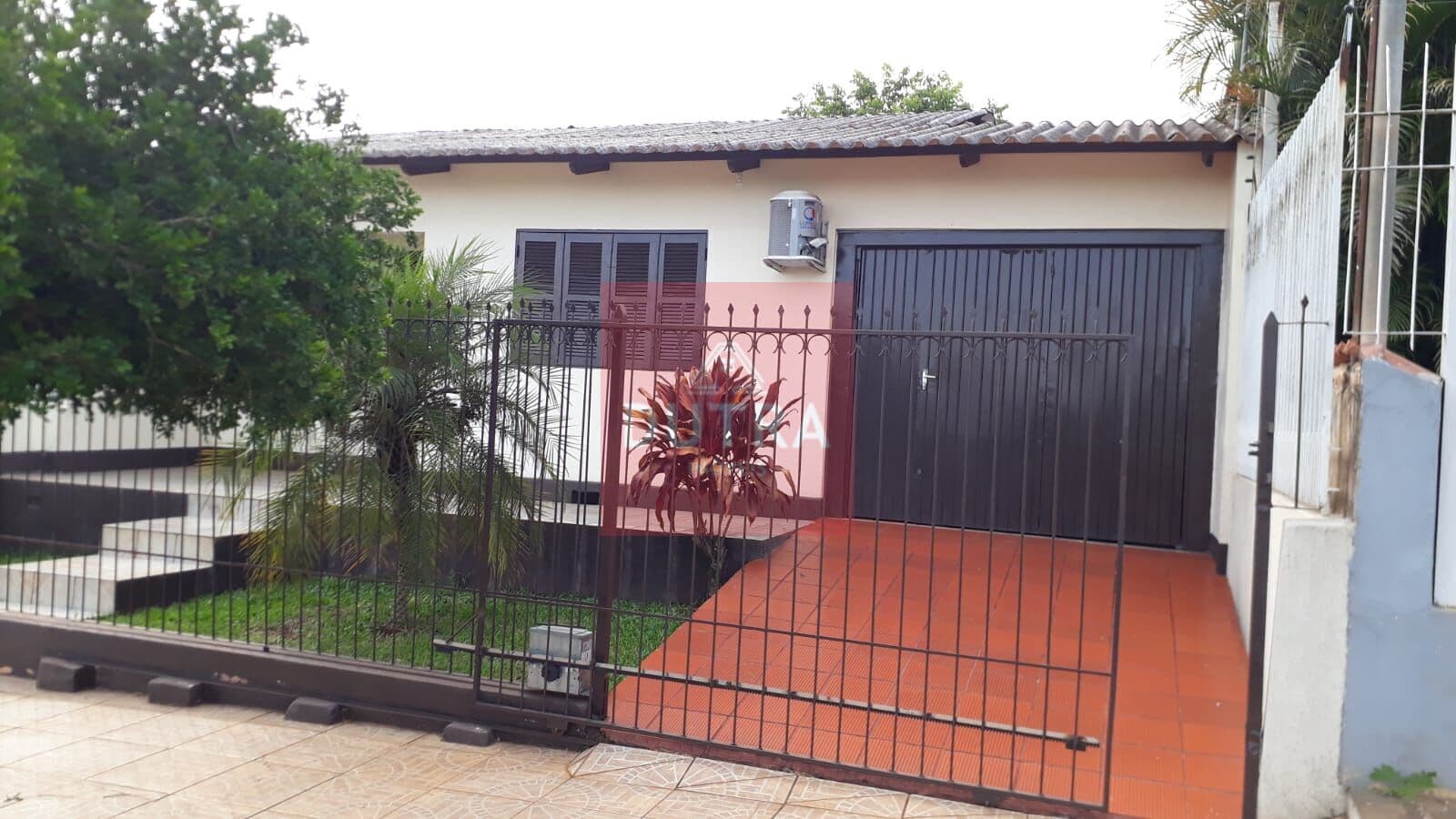 Casa em Santo Ângelo - Oliveira