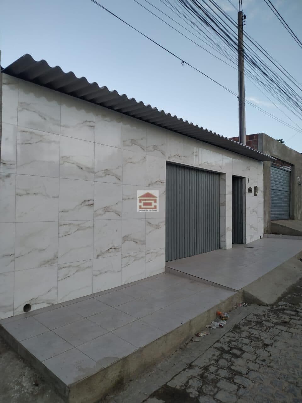 ALUGO CASA, 2 QUARTOS, 90M2, BAIRRO RENDEIRAS.