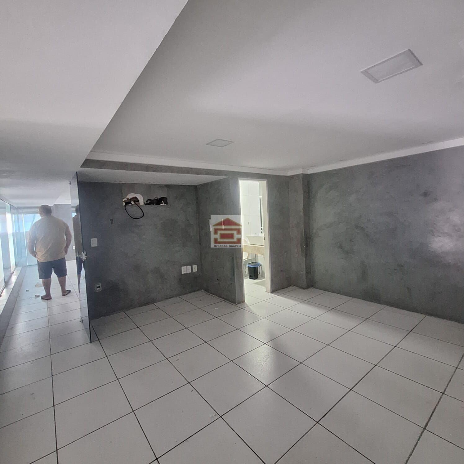 OPORTUNIDADE - ALUGO LOJA, 270m2, VISC. INHAUMA - Maurício de Nassau
