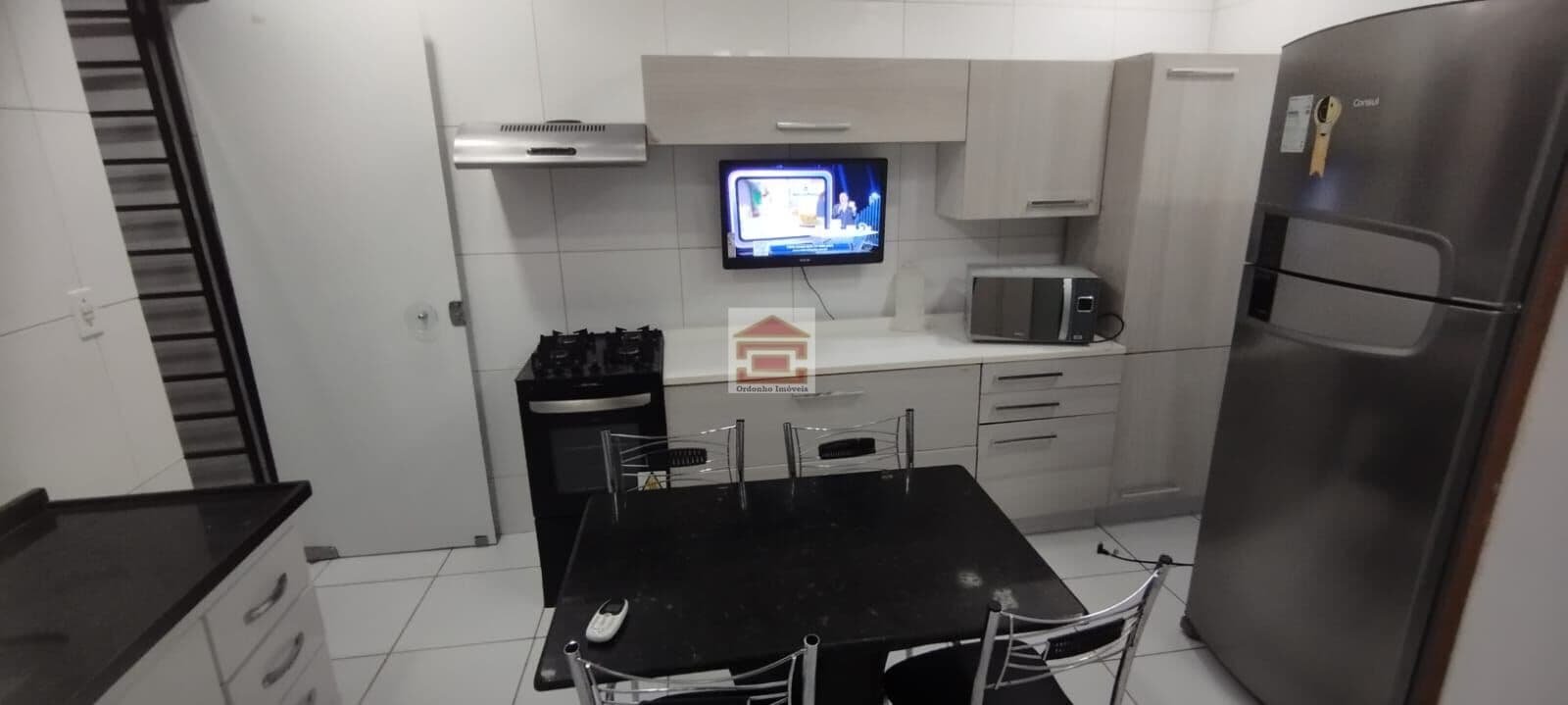 Alugo casa MOBILIADA, 3 quartos, 150m2 no bairro Maria Auxiliadora