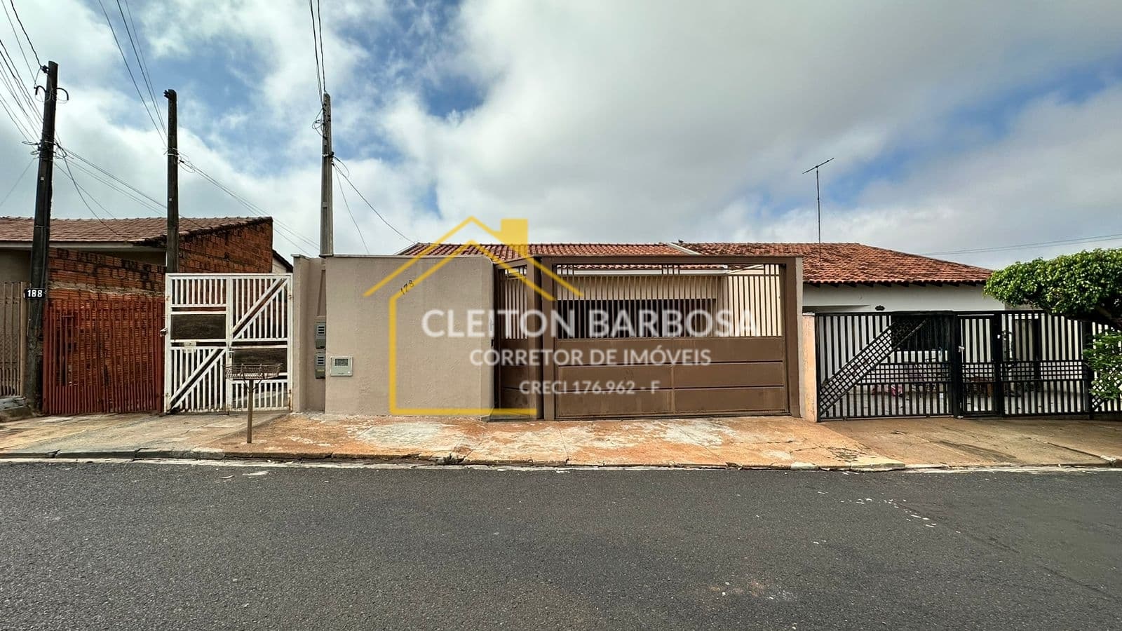 Linda casa de 158 m² de área construída à venda no Parque Residencial Dom Lafayette Libanio, em São José do Rio Preto - SP