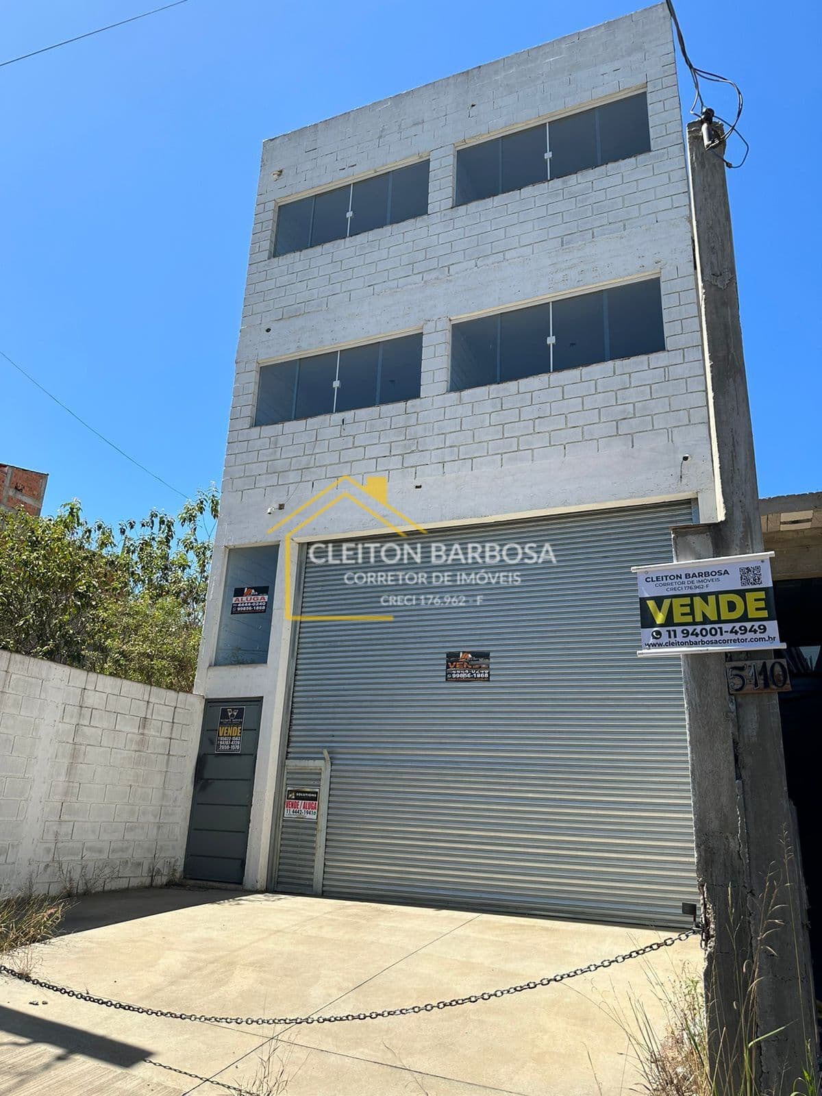 Pavilhão/Galpão Salão Comercial salas comerciais Laranjeiras - Caieiras - SP