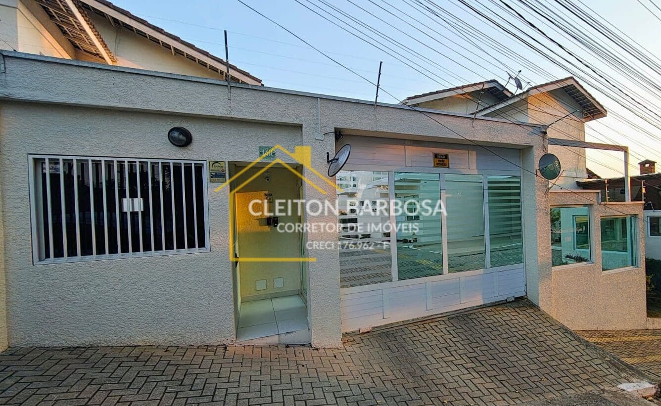 Sobrado condominio fechado com 3 Dorm. sendo 1 suíte, Vl. Ajoa 2 à Venda, 102,00 m² - Laranjeiras - Caieiras/SP