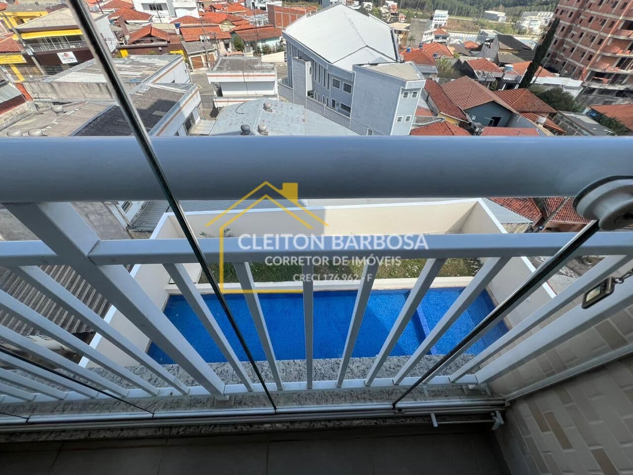 Lindo Apartamento Essencis 4º andar, 3 quartos 1 suíte para Venda 83m² centro em Caieiras - Caieiras -SP