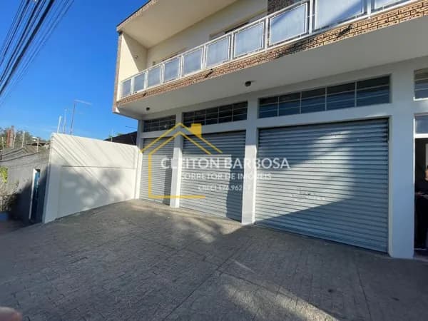 Sobrado com salão comercial ao lado da Rod. Tancredo Almeida Neves em Caieiras - Serpa /SP