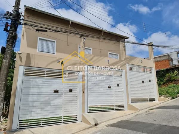 Sobrado Padrão com 2 Quartos e 2 banheiros à Venda, 83 m² por R$ 340.000 - Franco da Rocha