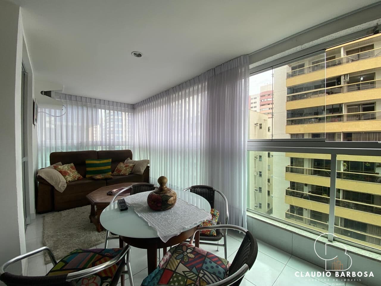 Lindo Apartamento de 02 Quartos em Itapuã com Varanda e Lazer Completo! 🏡