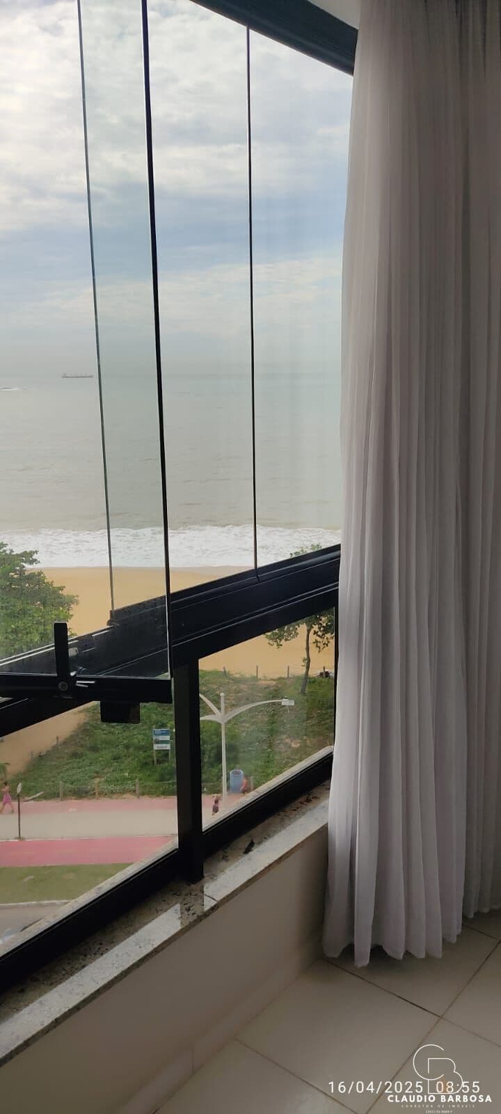 Lindo Apartamento com 03 Quartos´suíte, frente para o mar na Praia de Itaparica!