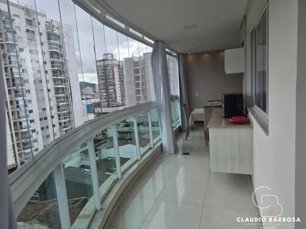 Lindo Apartamento de 02 Quartos em Itapuã com Varanda e Lazer Completo!