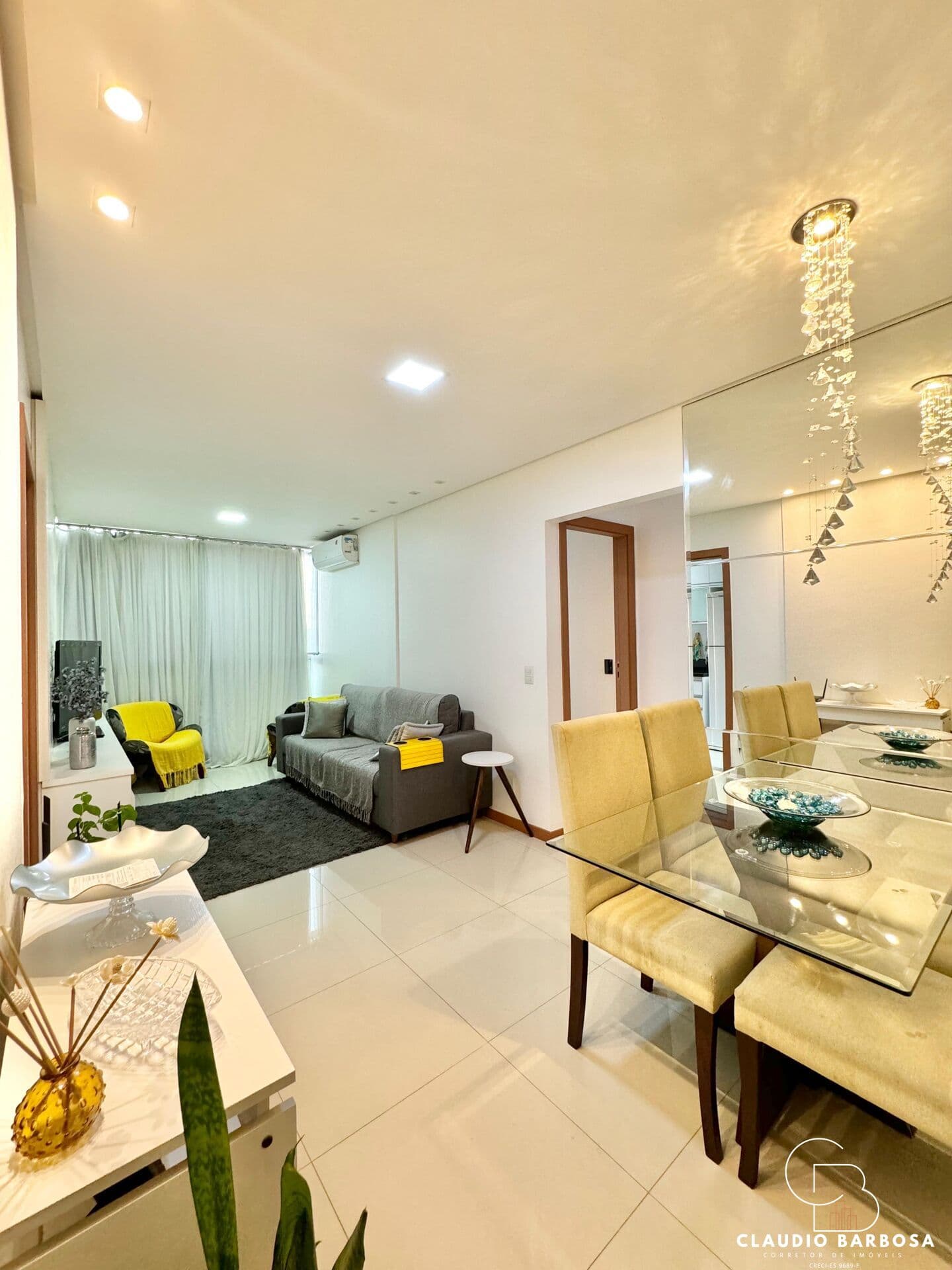 Lindo Apartamento de 02 Quartos em Itapuã com Varanda e Lazer Completo! 🏡