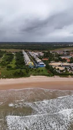 Casa duplex vista mar e pé na areia em uma localização privilegiada em Itacimirim!!