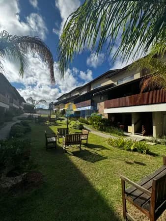 Village novo com 4 suítes para venda em Guarajuba