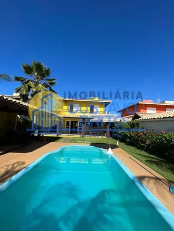 Casa com 4 quartos perto da Praia em um dos melhores Condomínios de Guarajuba