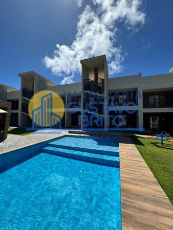 Village com 3 quartos a poucos metros da Praia do Surf
