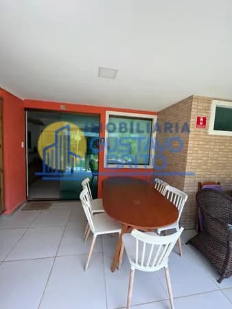 Flat com 2 suítes + lavabo a poucos metros da Praia em Itacimirim