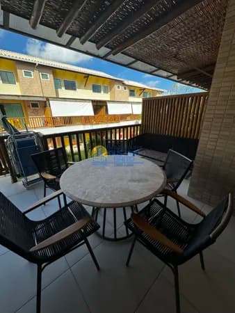 Village com 4 suítes a poucos metros da Praia em Itacimirim
