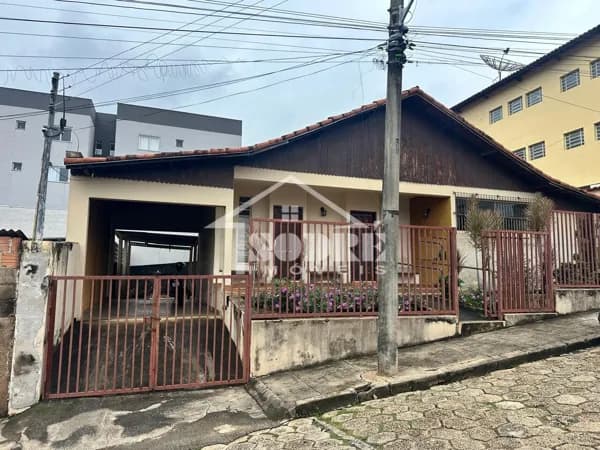 Casa em Santa Rita do Sapucaí - Delcides Teles