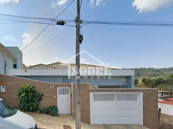 Casa em Santa Rita do Sapucaí - Viana