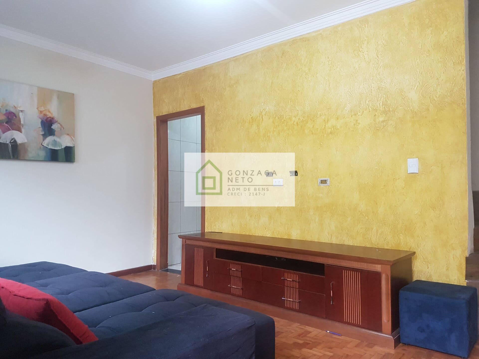 Sobrado Localizado na Vila Alzira