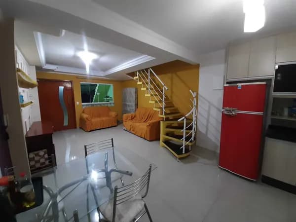 Terreno com 3 casas à venda em Diadema | Sobrado principal com 2 dormitórios sendo 1 suíte | vaga de garagem