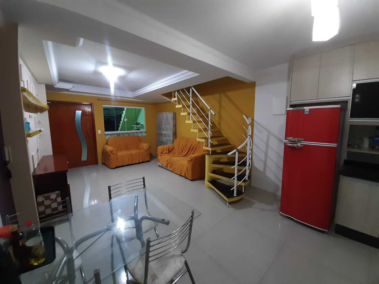 Terreno com 3 casas à venda em Diadema | Sobrado principal com 2 dormitórios sendo 1 suíte | vaga de garagem