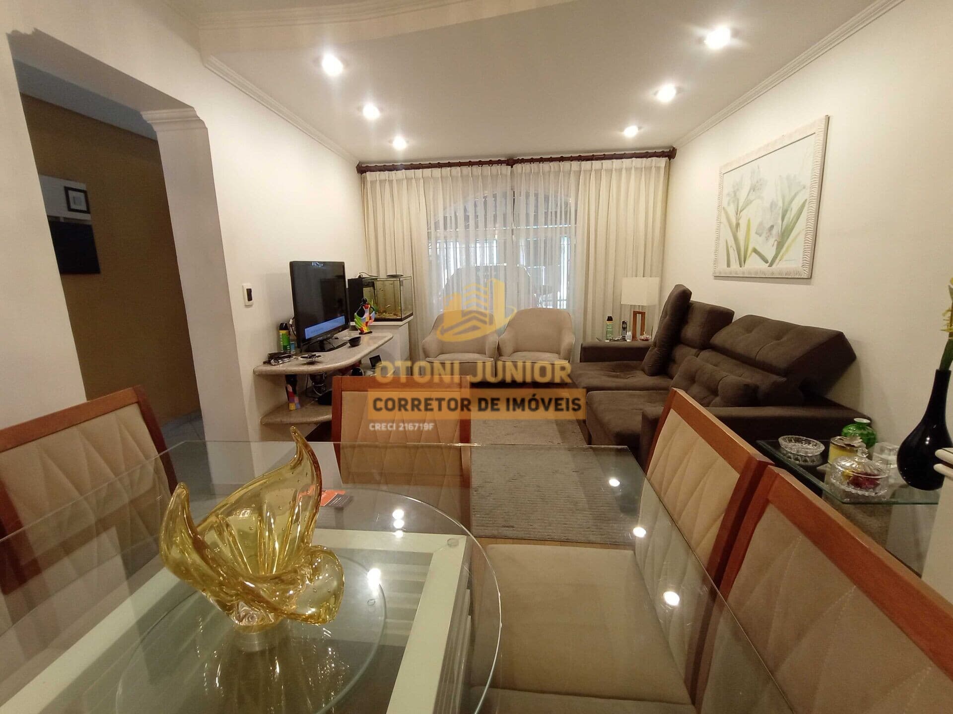 Lindo sobrado com 2 dormitórios na região da Vila Olímpia