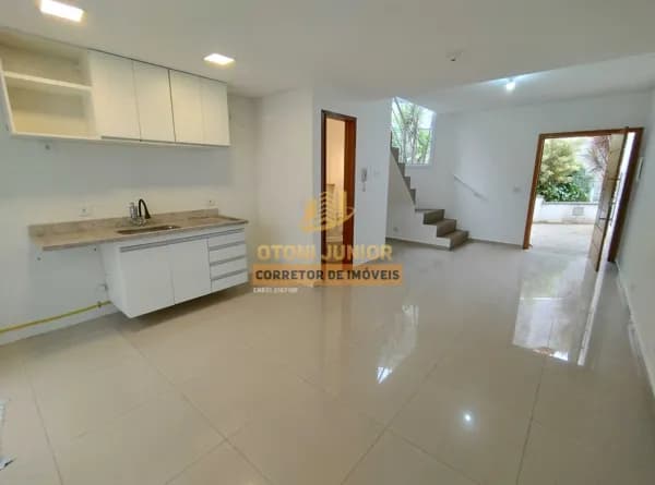 Sobrado em Condomínio à Venda – 2 Suítes – Vila Gumercindo – São Paulo/SP | Excelente Localização