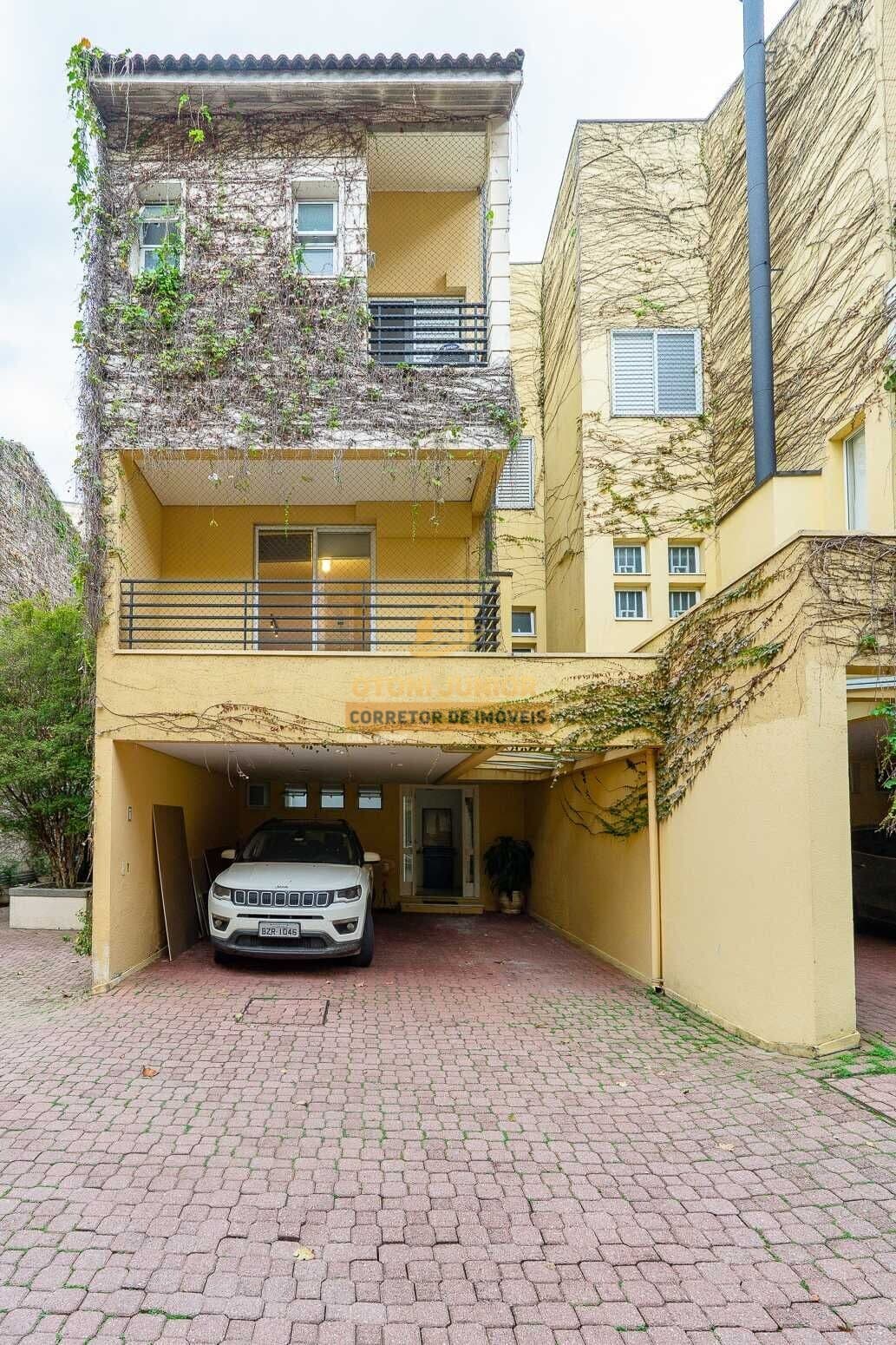 Sobrado em condomínio - 205m² útil, mobiliado, 2 dormitórios sendo 1 suíte com closet