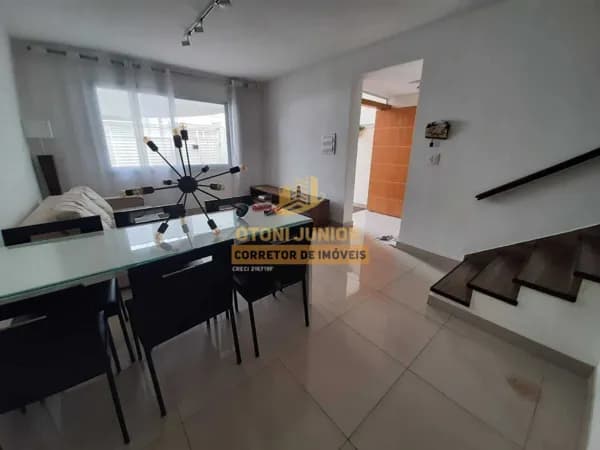 Lindo sobrado próximo a Bandeirantes, 116m², 3 quartos, 2 vagas