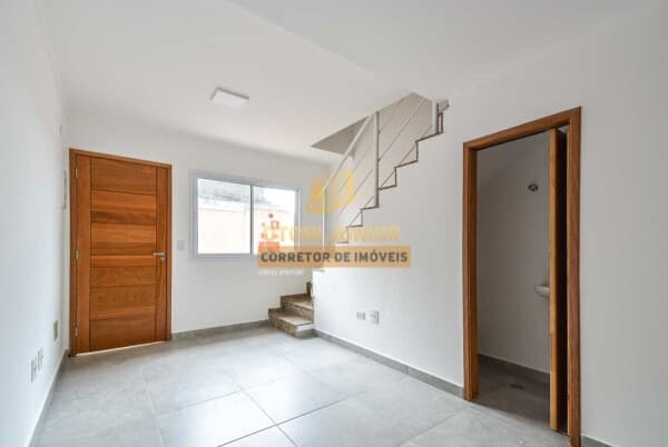 Lindo sobrado em condomínio fechado, 2 quartos, 1 vaga, 53m²