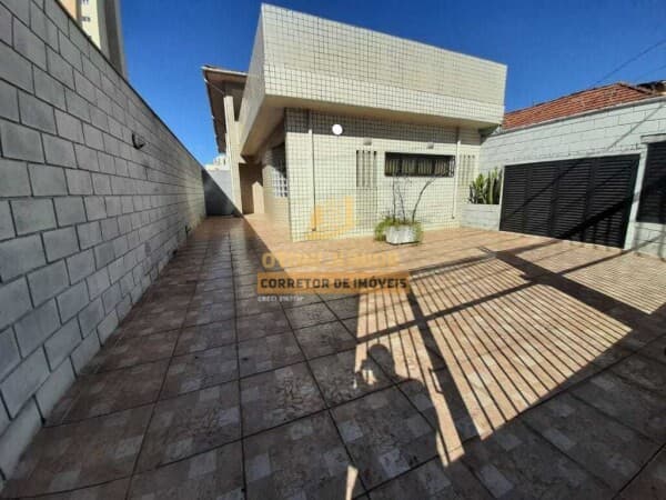 Imóvel comercial com 400m² de terreno à venda / Saúde