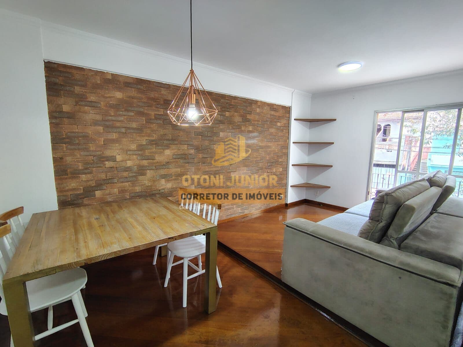 Apartamento Semi-mobiliado na Chácara Inglesa