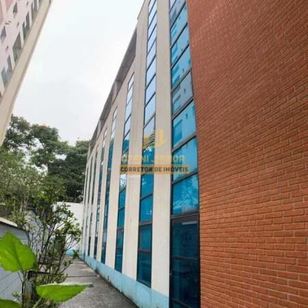 Alugo Prédio Comercial/ 901m² / 15 vagas