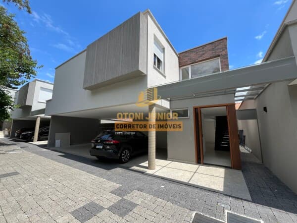 Casa de Condomínio com 4 suites à enda, 472 m² por R$ 4.500.000 - Jardim dos Estados