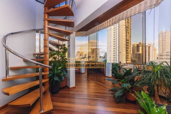 Cobertura duplex, deslumbrante e bairro nobre de São Paulo | 229m² | 3 vagas de garagem
