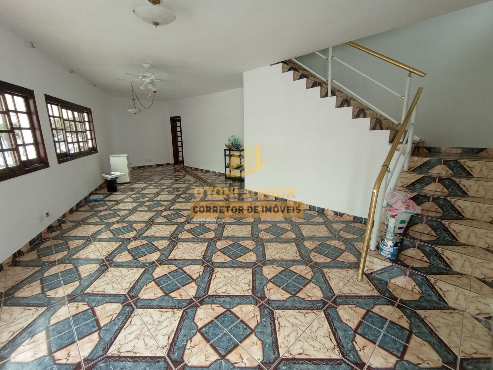 Excelente sobrado | 3 dormitórios amplos | 336 m² construídos | Praça da Árvore