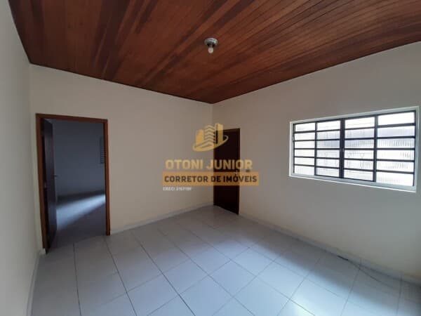 Casa Térrea para locação com 2 dormitórios / Chácara Inglesa / praça da Árvore