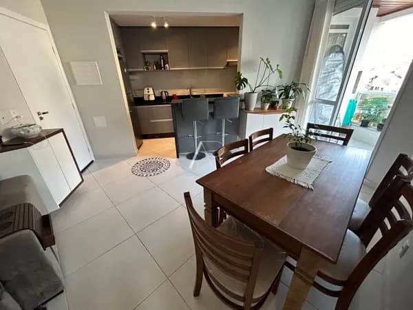 Apartamento 2 dormitórios sendo 1 suíte em Carvoeira, Florianópolis/SC