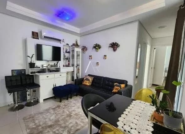 Apartamento com 61 m², 2 Quartos e 2 banheiros à Venda